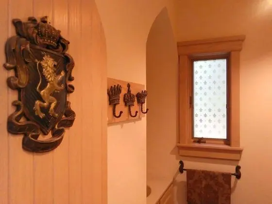Ev, Özel Banyo, Göl Manzaralı (THE CASTLE COTTAGE)
