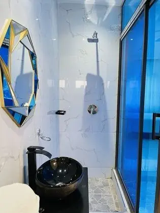 Luxury Tek Büyük Yataklı Oda