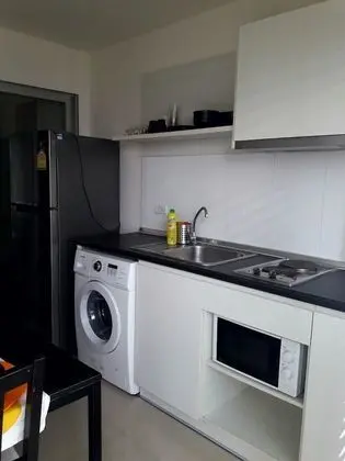 1 Bedroom Apartment with Pool Access