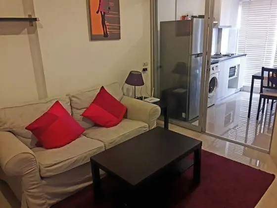 1 Bedroom Apartment with Pool Access