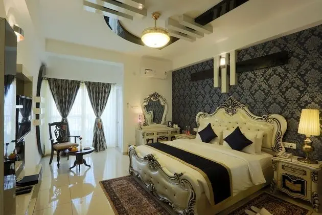 Maharaja Suite