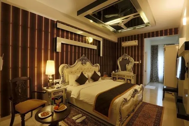 Maharaja Suite