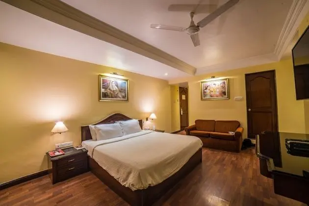 Royale Room