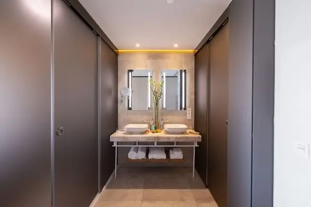King Leiro Suite