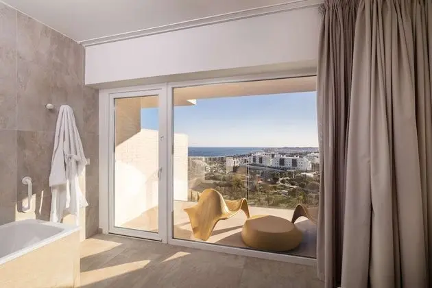 King Leiro Suite