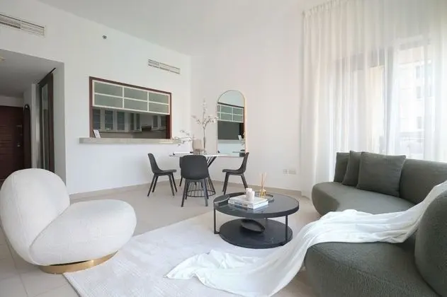 Tower 2 Deluxe Apartment