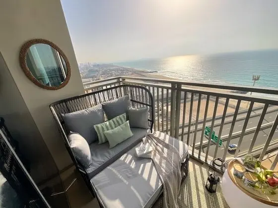 Deluxe Apartment Tower 2