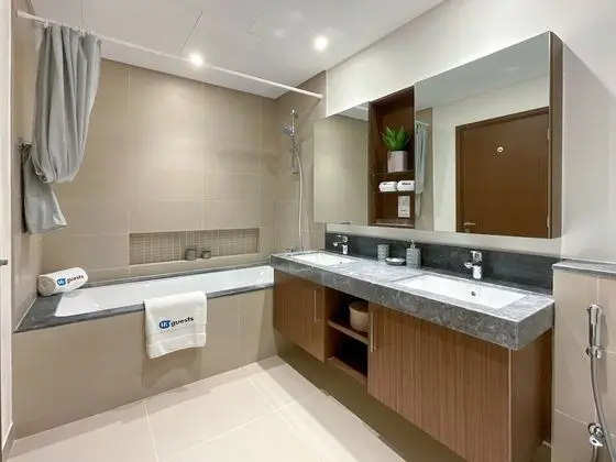 Deluxe Apartment Tower 2