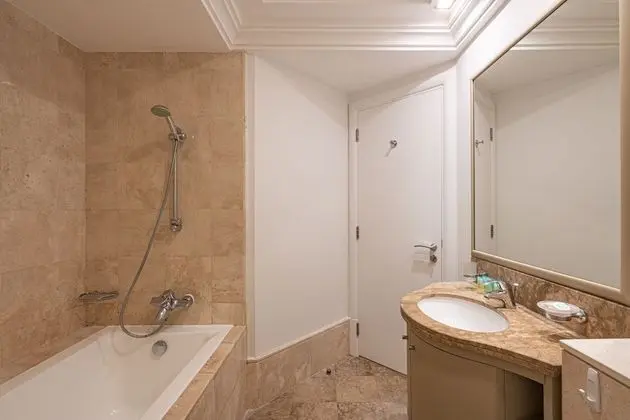 Luxury Apart Daire, 1 En Büyük (King) Boy Yatak ve Çekyat, Sigara İçilmez