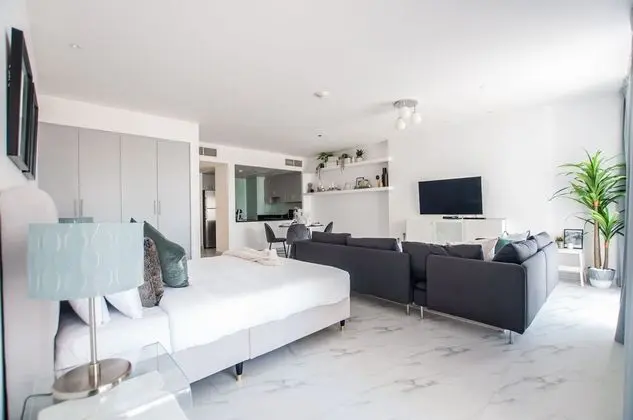 Deluxe Stüdyo Süit