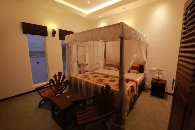 Luxury Tek Büyük Yataklı Oda, 1 Büyük (Queen) Boy Yatak, Sigara İçilebilir, Havuz Manzaralı