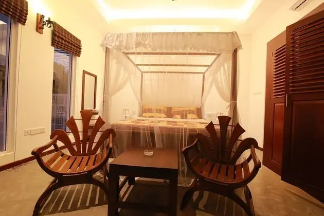Luxury Tek Büyük Yataklı Oda, 1 Büyük (Queen) Boy Yatak, Sigara İçilebilir, Havuz Manzaralı