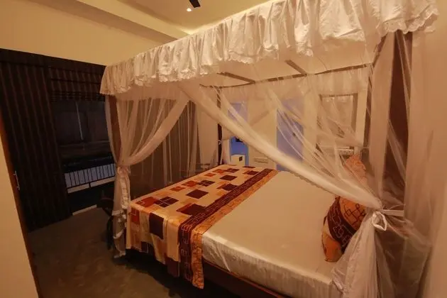Luxury Tek Büyük Yataklı Oda, 1 Büyük (Queen) Boy Yatak, Sigara İçilebilir, Havuz Manzaralı