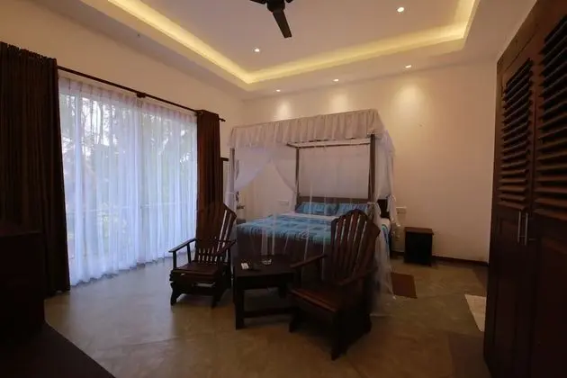 Luxury Tek Büyük Yataklı Oda, 1 Büyük (Queen) Boy Yatak, Sigara İçilebilir, Havuz Manzaralı