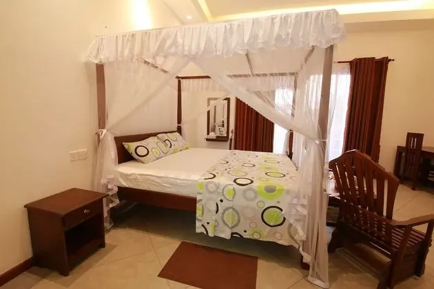 Luxury Tek Büyük Yataklı Oda, 1 Büyük (Queen) Boy Yatak, Sigara İçilebilir, Havuz Manzaralı