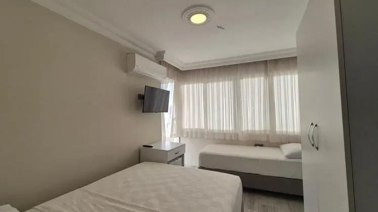 Üç Kişilik Oda, Şehir Manzaralı, 2. Kat
