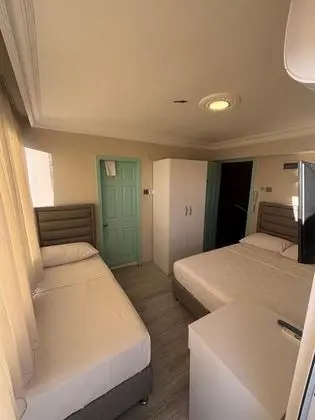 Üç Kişilik Oda, Şehir Manzaralı, 2. Kat
