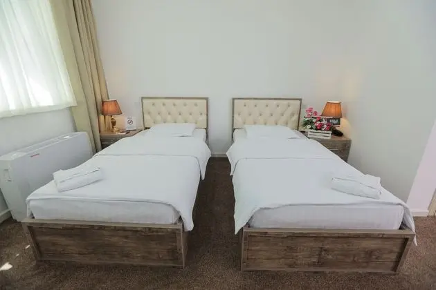 Tek Büyük veya İki Ayrı Yataklı Oda