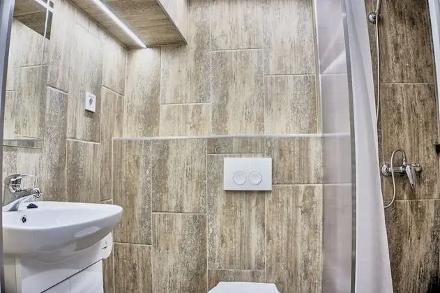 Apartment 3