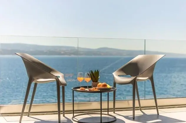 Deluxe Oda, Balkon, Deniz Manzaralı (for 4)