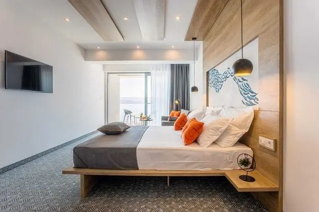 Deluxe Oda, Balkon, Deniz Manzaralı (for 4)
