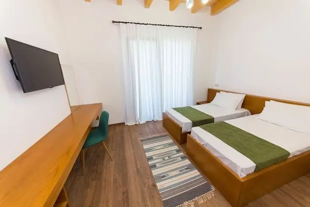 Deluxe Tek Büyük veya İki Ayrı Yataklı Oda, Balkon, Deniz Manzaralı