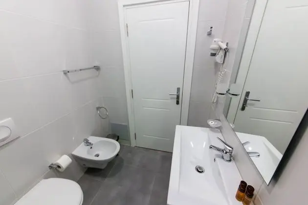 Deluxe Tek Büyük veya İki Ayrı Yataklı Oda, Balkon, Deniz Manzaralı