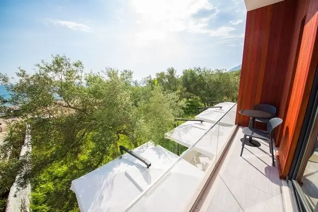 Deluxe Tek Büyük Yataklı Oda, Balkon, Deniz Manzaralı