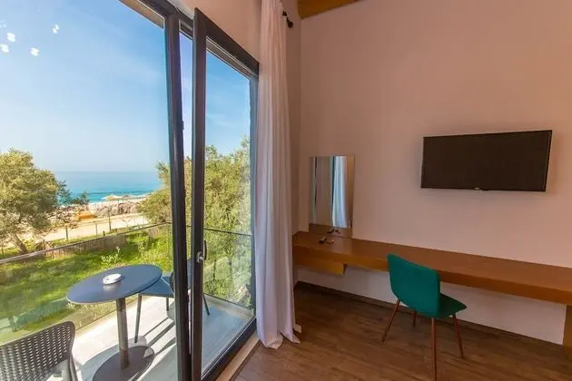 Deluxe Tek Büyük Yataklı Oda, Balkon, Deniz Manzaralı