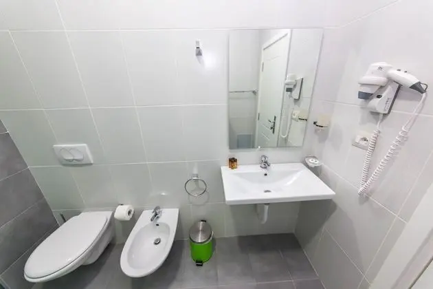 Deluxe Tek Büyük Yataklı Oda, Balkon, Deniz Manzaralı