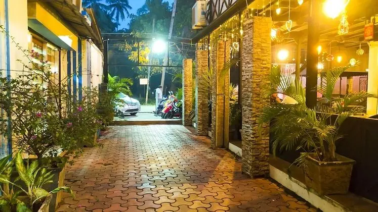 Comfort Apart Daire, 1 Tek Kişilik Yatak, Balkon, Bahçe Manzaralı