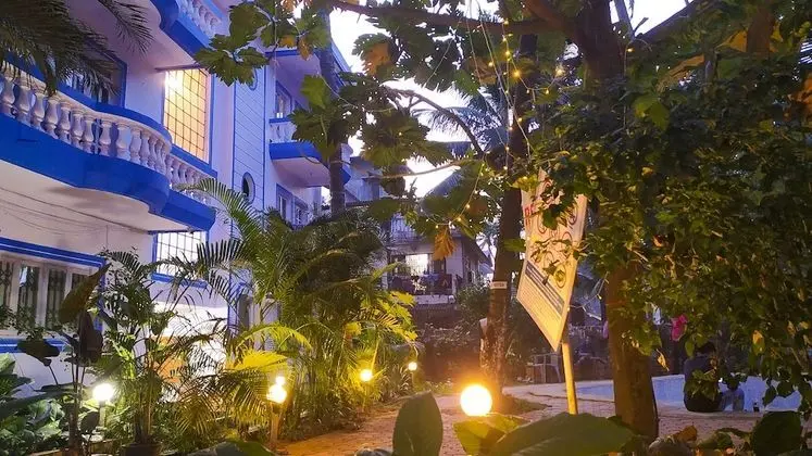 Comfort Apart Daire, 1 Tek Kişilik Yatak, Balkon, Bahçe Manzaralı