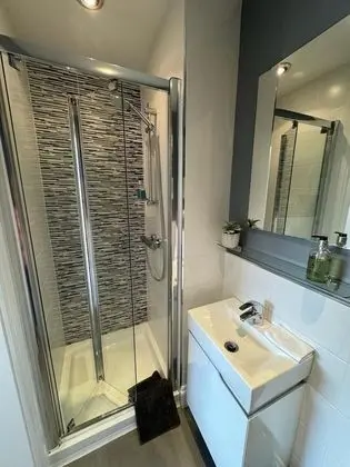 Standard Tek Büyük Yataklı Oda, Banyolu/Duşlu