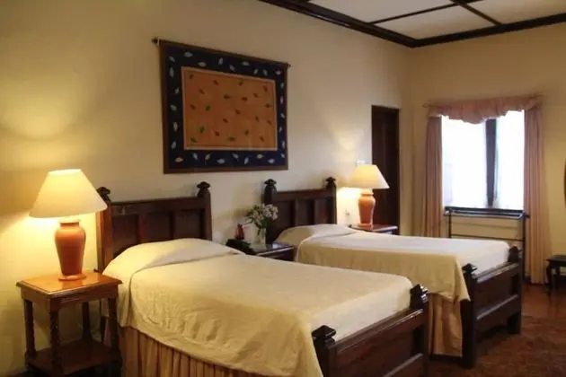 Standard Tek Büyük veya İki Ayrı Yataklı Oda, Bahçe Manzaralı