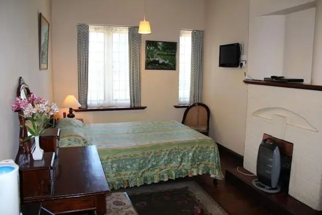 Standard Tek Büyük veya İki Ayrı Yataklı Oda, Bahçe Manzaralı