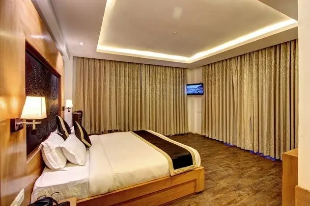 Grandeur Room (Hemta Peak Balcony)