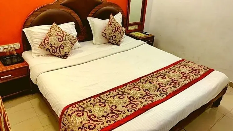 Deluxe Stüdyo, 1 En Büyük (King) Boy Yatak
