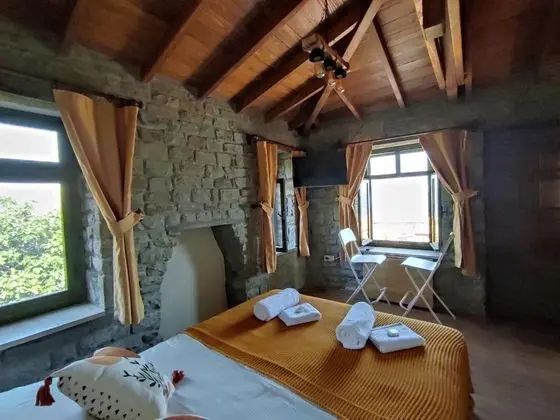 Standart Oda, Göl Manzaralı, Ortak Teraslı