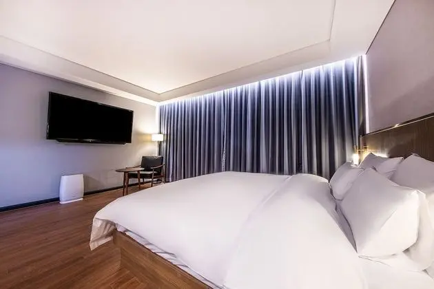 Classic Tek Büyük Yataklı Oda, 1 En Büyük (King) Boy Yatak, Sigara İçilmez, Şehir Manzaralı