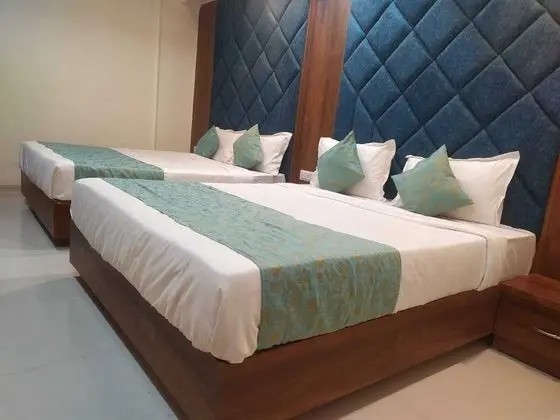 Deluxe Üç Kişilik Oda