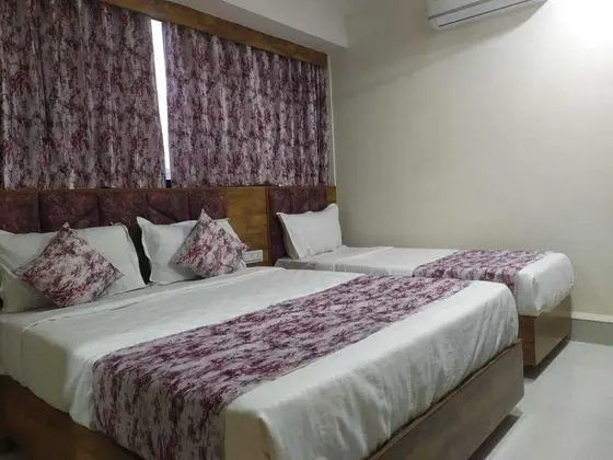 Deluxe Üç Kişilik Oda