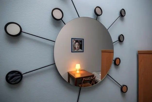 Economy Üç Kişilik Oda, Ortak Banyo