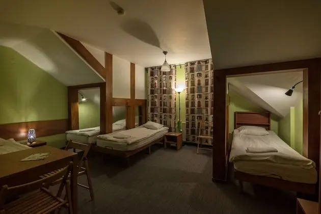 Standard Dört Kişilik Oda