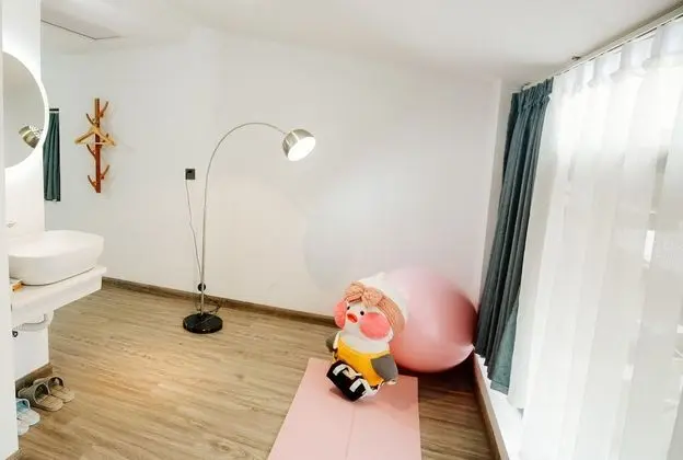 Premium Tek Büyük Yataklı Oda