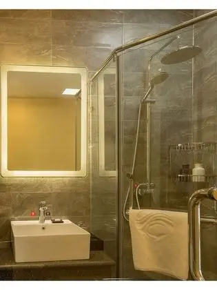 Deluxe Üç Kişilik Oda