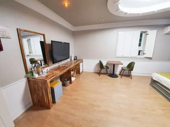 Standard Oda, 1 Büyük (Queen) Boy Yatak