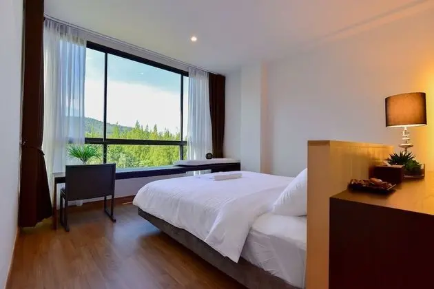 Suite 2 Bedroom