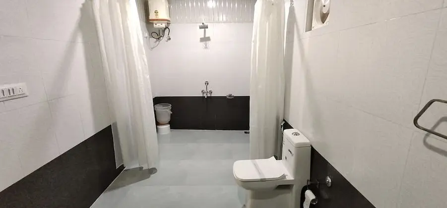 Tek Büyük Yataklı Oda, 1 Çift Kişilik Yatak, Bahçe Manzaralı