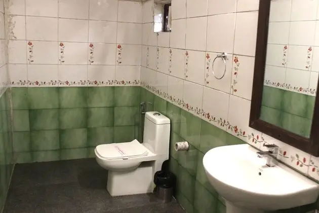 Tek Büyük Yataklı Oda, 1 Çift Kişilik Yatak, Bahçe Manzaralı