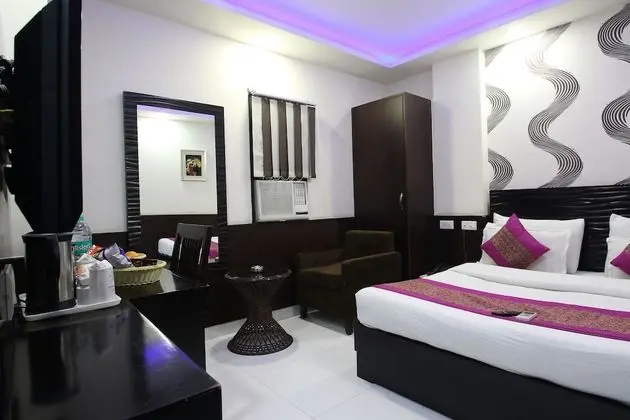 Deluxe Tek Büyük Yataklı Oda, Engellilere Uygun, Sigara İçilebilir